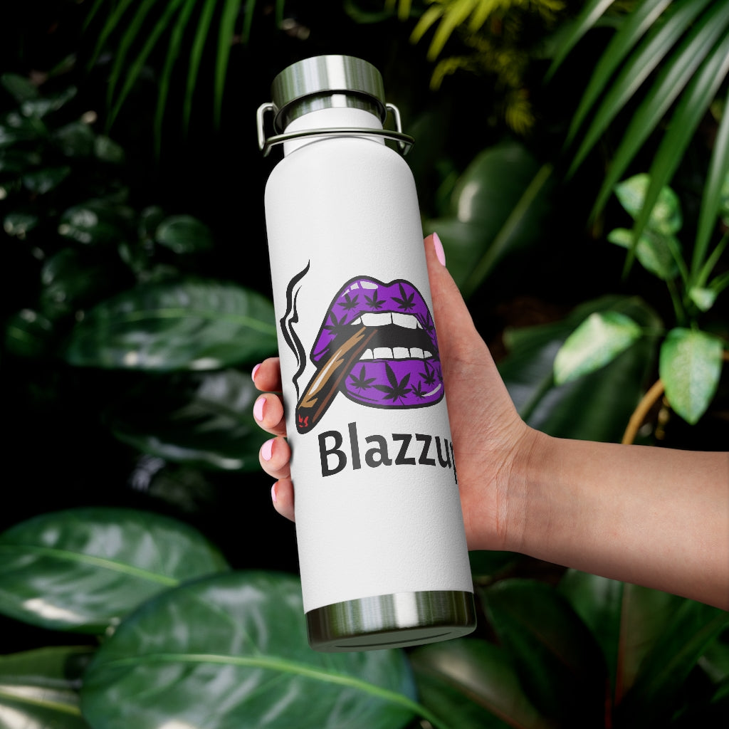 Blazzup  22oz Vacuum Insulated Bottle