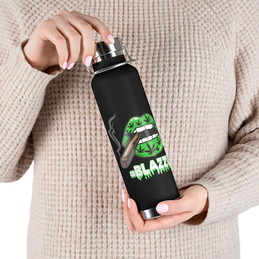 #Blazzup Spooky Drip green/white 22oz Vacuum Insulated Bottle